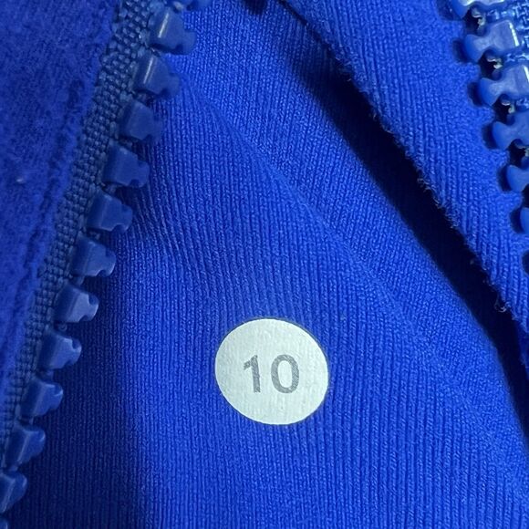 Lululemon Define Jacket Womens 10 Blue Full Zip Slim Fit Thumbholes Athleisure - Picture 10 of 11